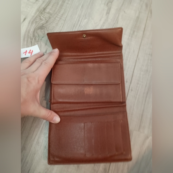 Louis Vuitton Pochette Passport Trifold Wallet Case Monogram - Picture 9 of 16